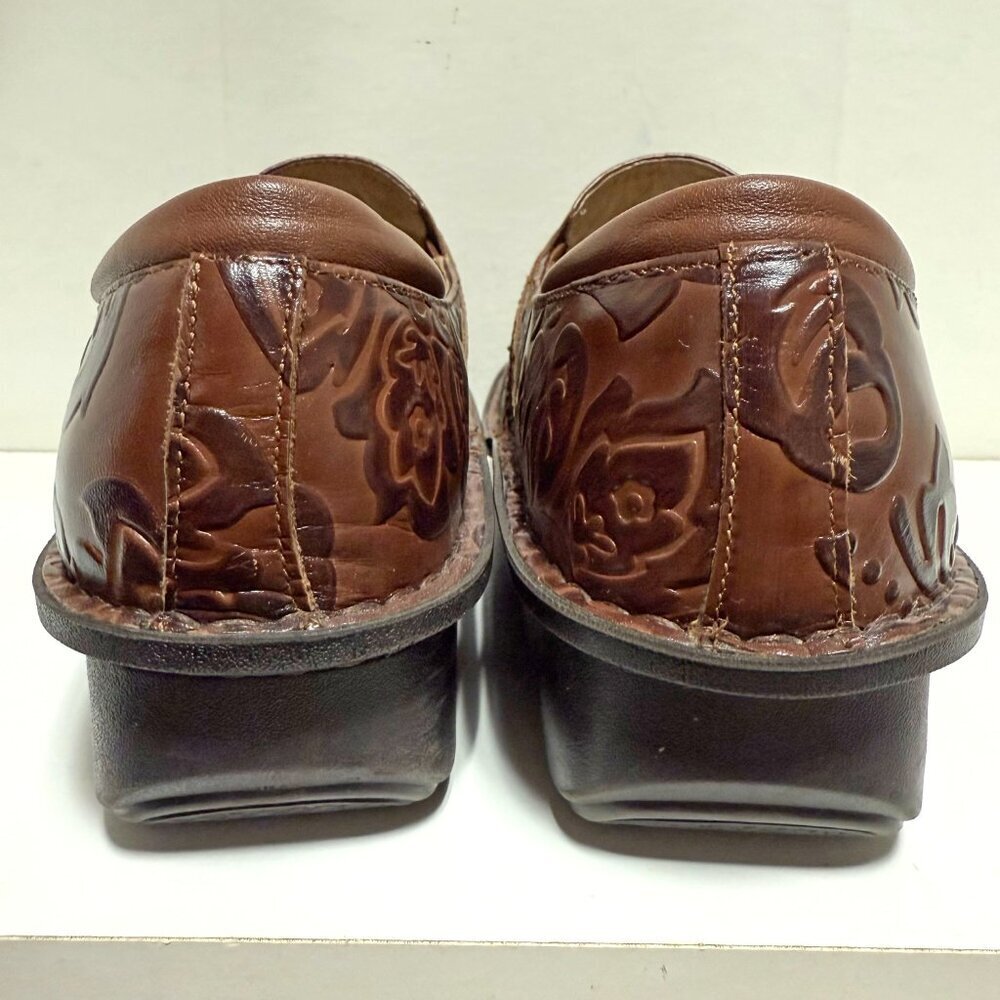 Alegria Alli Embossed Paisley - Picture 5 of 14